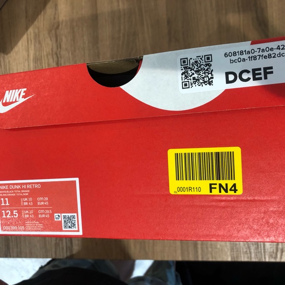 BRAND NEW, AUTHENTIC Nike High Top Dunks, size 11 men’s - Picture 2 of 10